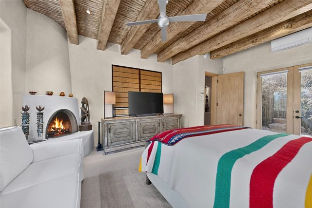 15 Vista La Esperanza, Santa Fe, NM 87506