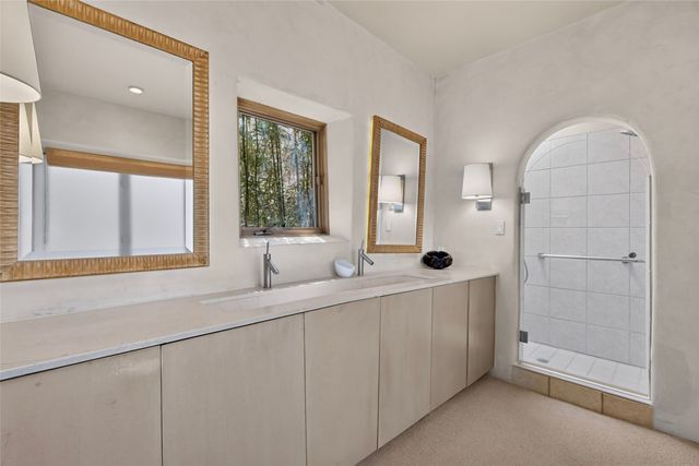 15 Vista La Esperanza, Santa Fe, NM 87506