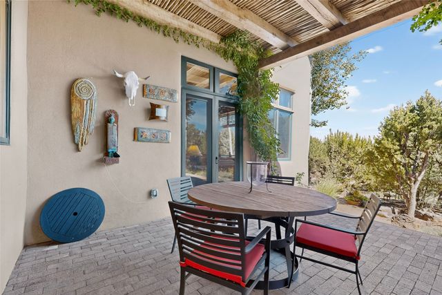15 Vista La Esperanza, Santa Fe, NM 87506