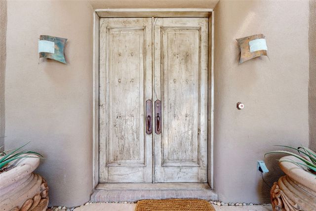 15 Vista La Esperanza, Santa Fe, NM 87506