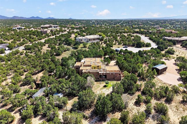 15 Vista La Esperanza, Santa Fe, NM 87506