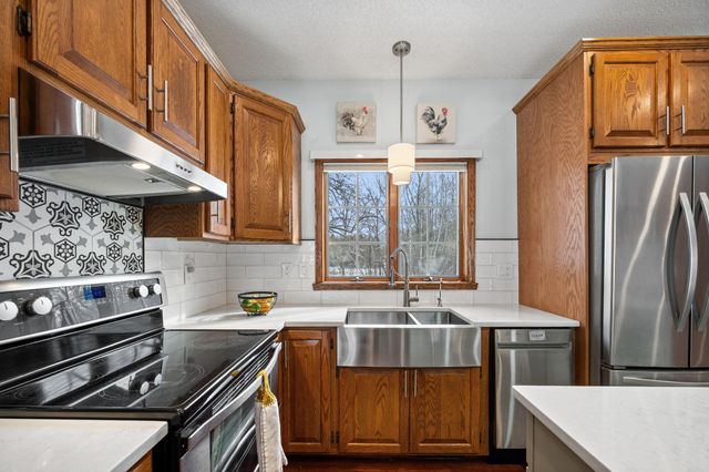 10230 60th St Ln N, Stillwater, MN 55082