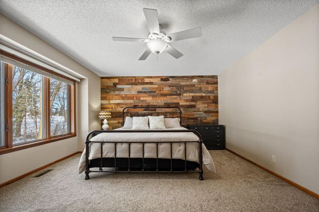 10230 60th St Ln N, Stillwater, MN 55082