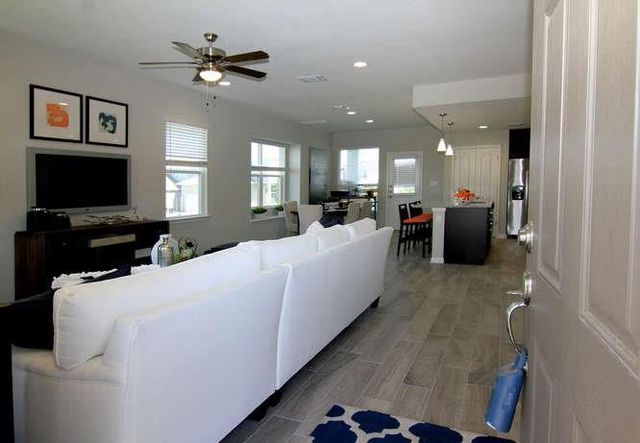 718 Tinton Falls LN, Pflugerville, TX 78660