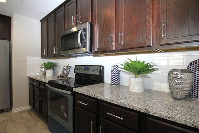 718 Tinton Falls LN, Pflugerville, TX 78660