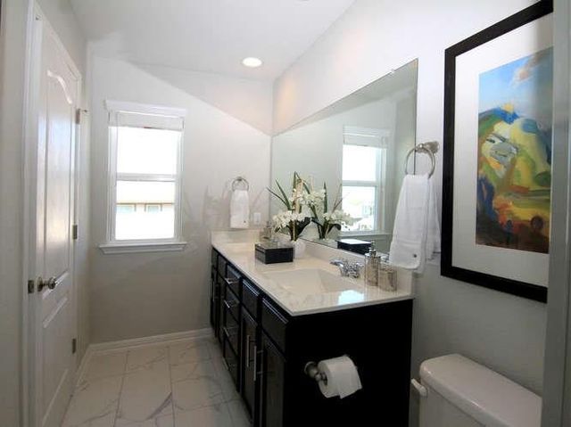 718 Tinton Falls LN, Pflugerville, TX 78660