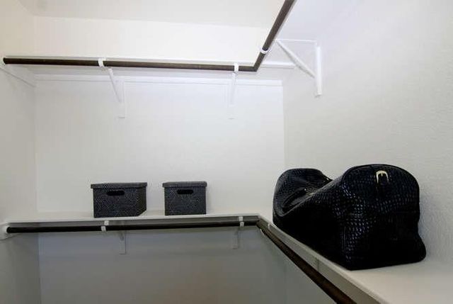 718 Tinton Falls LN, Pflugerville, TX 78660