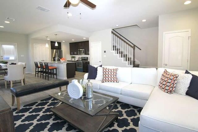 718 Tinton Falls LN, Pflugerville, TX 78660