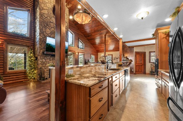 795 Watson Road, Branson, MO 65616