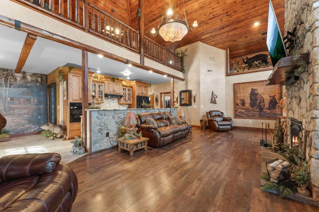 795 Watson Road, Branson, MO 65616