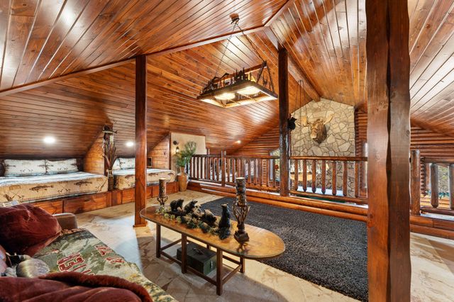 795 Watson Road, Branson, MO 65616