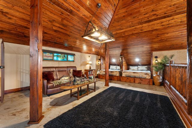 795 Watson Road, Branson, MO 65616