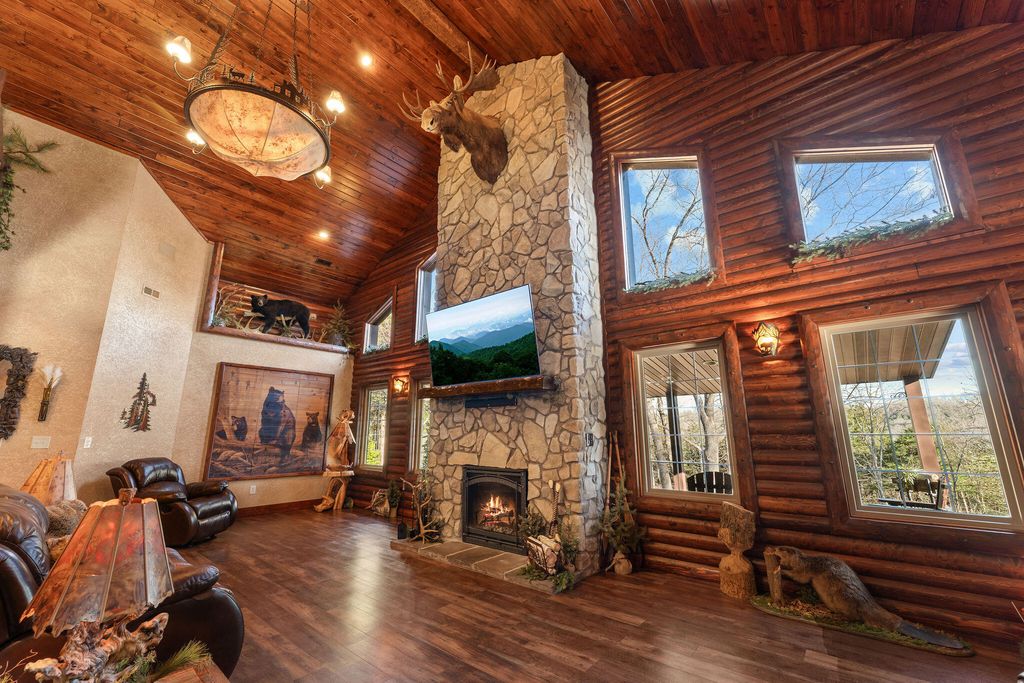 795 Watson Road, Branson, MO 65616