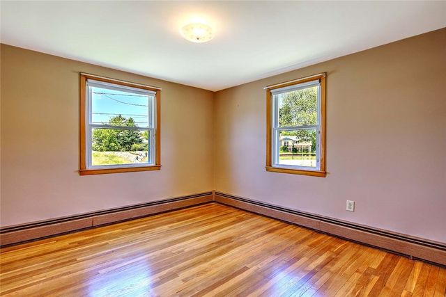 9 Custer Avenue, Johnston, RI 02919