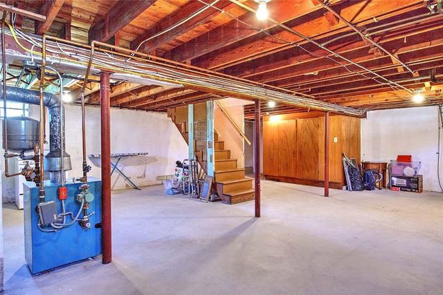 9 Custer Avenue, Johnston, RI 02919