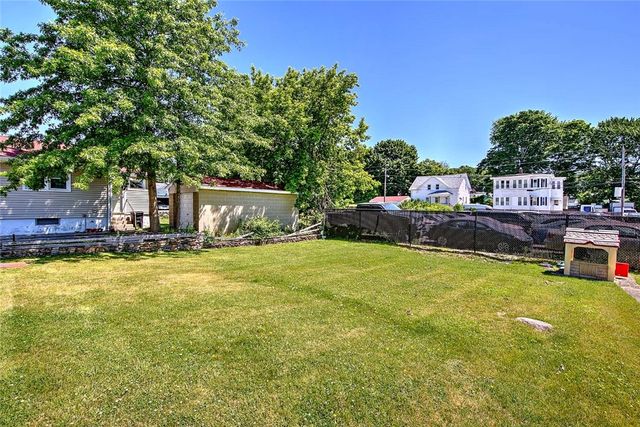 9 Custer Avenue, Johnston, RI 02919