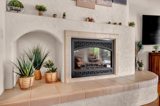 6681 Riverside Drive, Redding, CA 96001