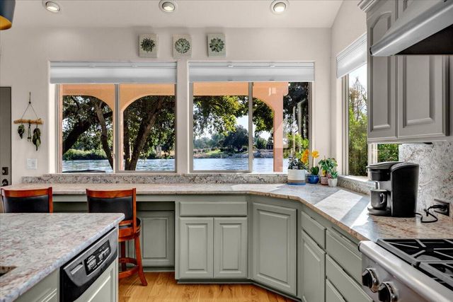 6681 Riverside Drive, Redding, CA 96001