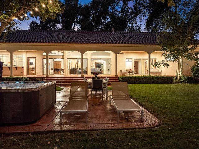 6681 Riverside Drive, Redding, CA 96001