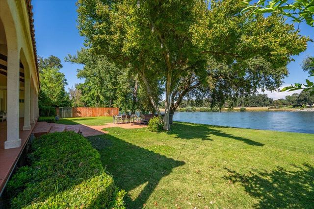 6681 Riverside Drive, Redding, CA 96001