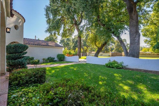 6681 Riverside Drive, Redding, CA 96001