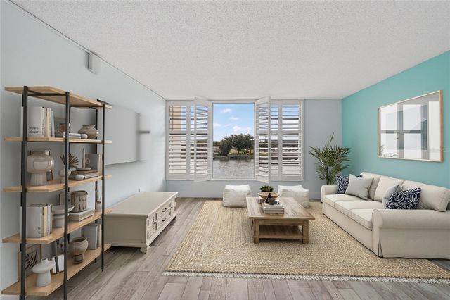 7465 BAY ISLAND DRIVE S 217, South Pasadena, FL 33707