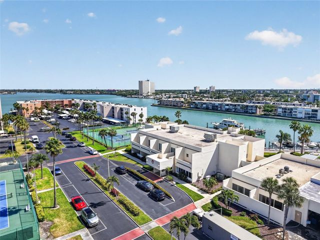 7465 BAY ISLAND DRIVE S 217, South Pasadena, FL 33707