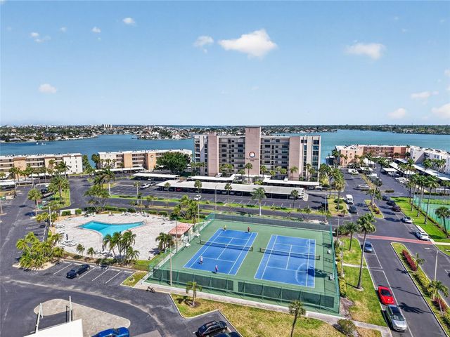 7465 BAY ISLAND DRIVE S 217, South Pasadena, FL 33707