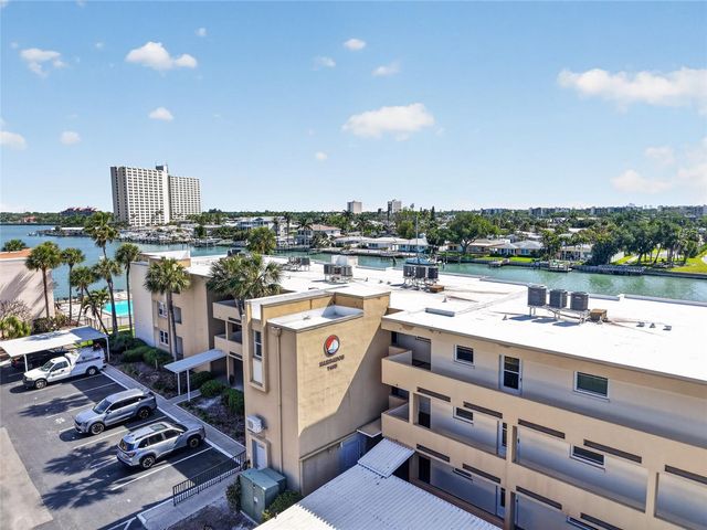 7465 BAY ISLAND DRIVE S 217, South Pasadena, FL 33707