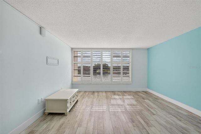 7465 BAY ISLAND DRIVE S 217, South Pasadena, FL 33707