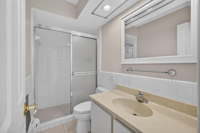 478 Tequesta Drive 204, Tequesta, FL 33469