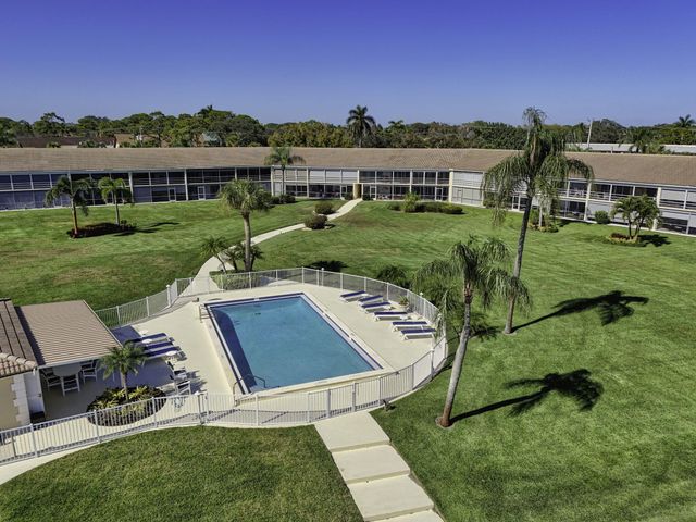 478 Tequesta Drive 204, Tequesta, FL 33469