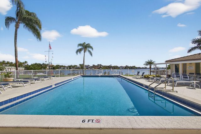478 Tequesta Drive 204, Tequesta, FL 33469