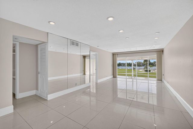478 Tequesta Drive 204, Tequesta, FL 33469