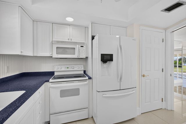 478 Tequesta Drive 204, Tequesta, FL 33469