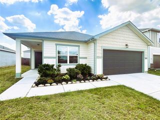 1089 Lacebark Pine Lane, Brookshire, TX 77423
