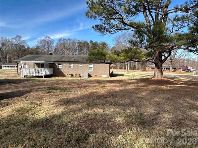 122 Cottonwood Drive, Mount Holly, NC 28120