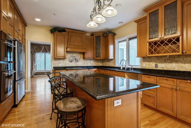 6248 PINETREE Drive, Long Grove, IL 60047