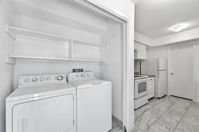 78 W Park West Drive, Houston, TX 77072