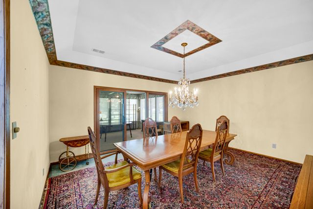 32 Gleneagles Drive, Schererville, IN 46375