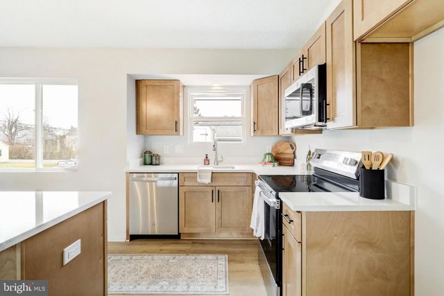 2900 BUTLER ST, Harrisburg, PA 17103