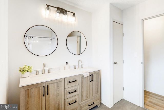 2900 BUTLER ST, Harrisburg, PA 17103