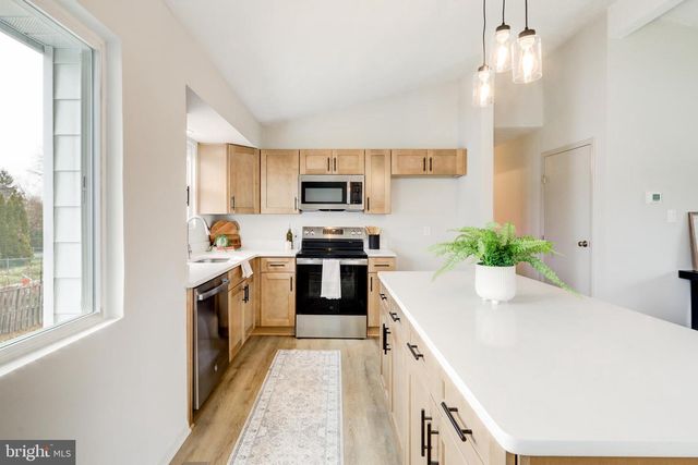 2900 BUTLER ST, Harrisburg, PA 17103