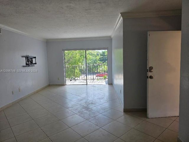5505 NW 7th Street W315, Miami, FL 33126