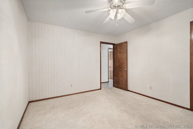 3133 Woodside, Ardmore, OK 73401