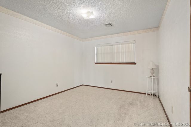 3133 Woodside, Ardmore, OK 73401