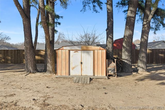 3133 Woodside, Ardmore, OK 73401