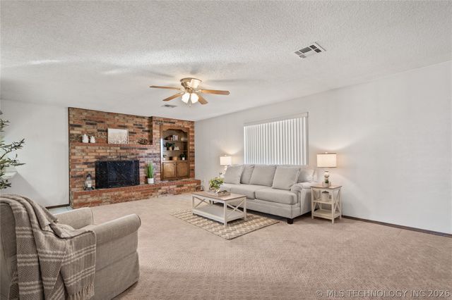 3133 Woodside, Ardmore, OK 73401