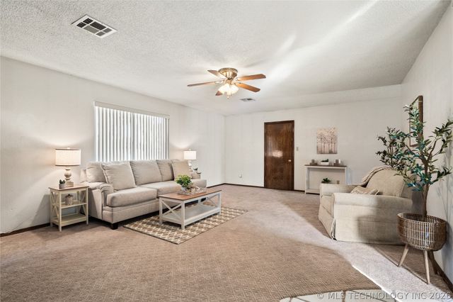 3133 Woodside, Ardmore, OK 73401