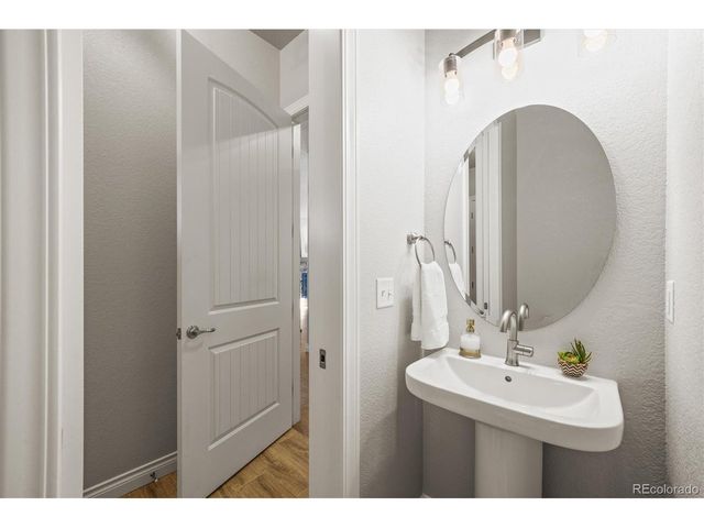 1240 Kenosha Dr, Larkspur, CO 80118